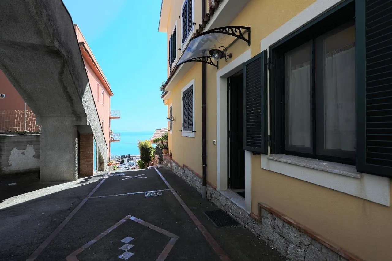 טאורמינה Accogliente Appartamento Vicino Al Centro Storico Con Posto Auto איטליה